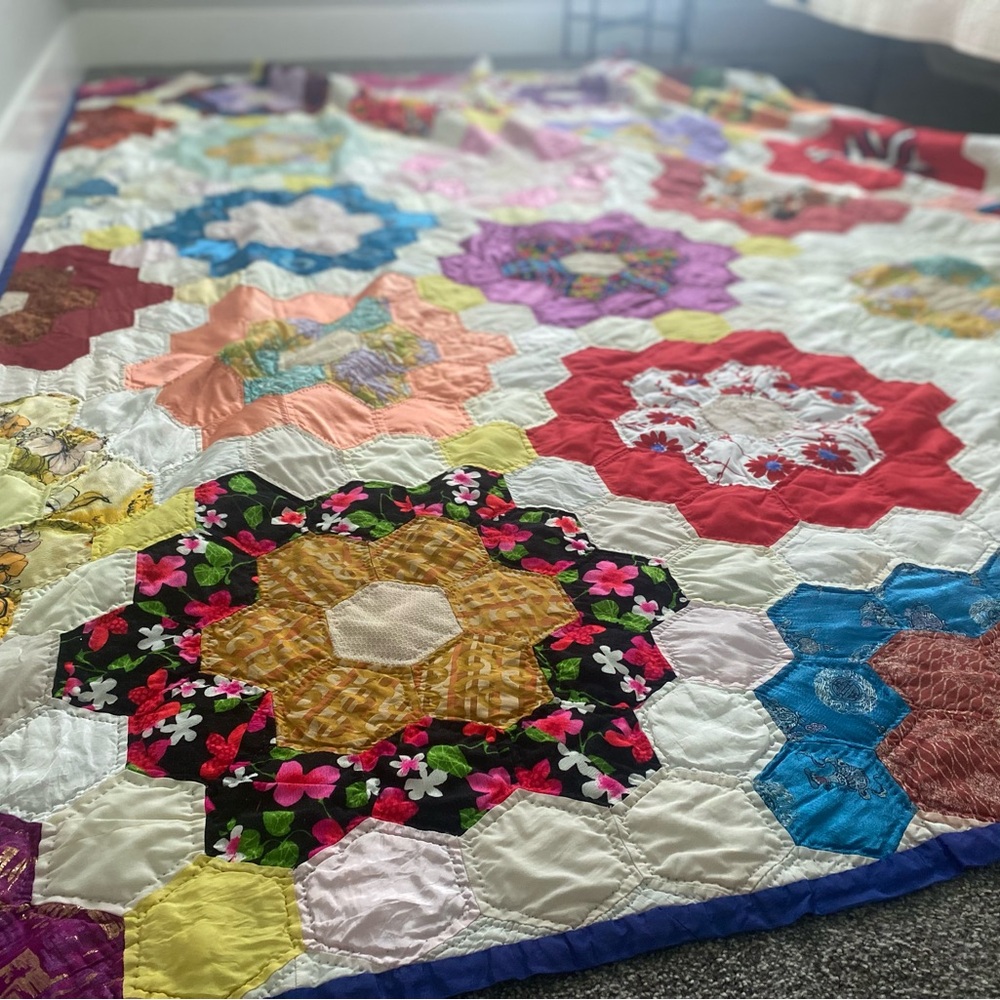 Vintage Colorful Floral Hexagon Patchwork Quilt - Large Multi 108”/88”
